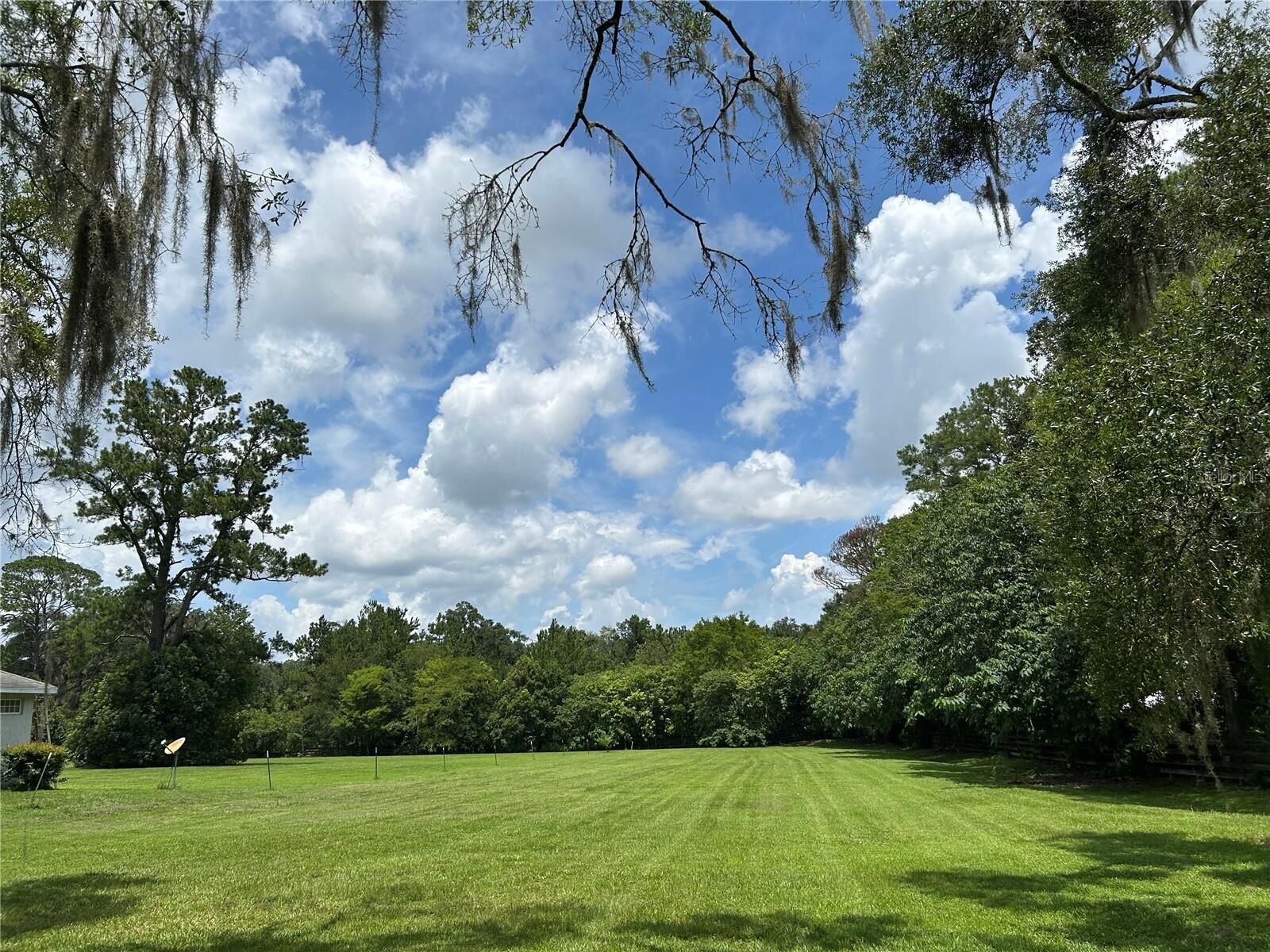 Property Photo:  Tbd NW 4th Avenue  FL 32696 