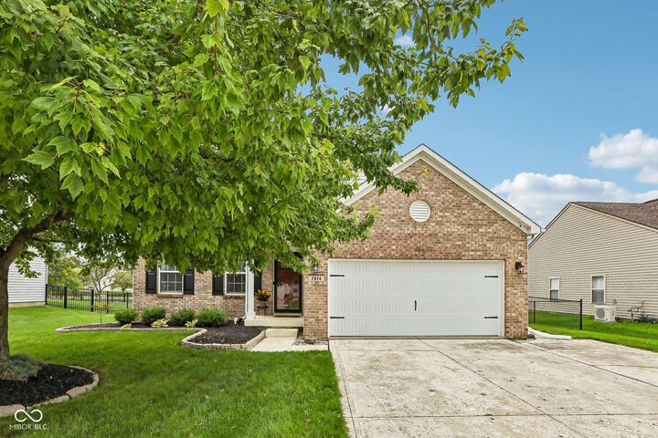 Property Photo: 7974 Cobblesprings Drive IN 46123