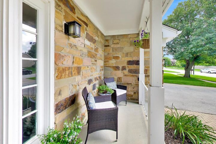 Property Photo: 3560 Gatewood Lane IL 60504