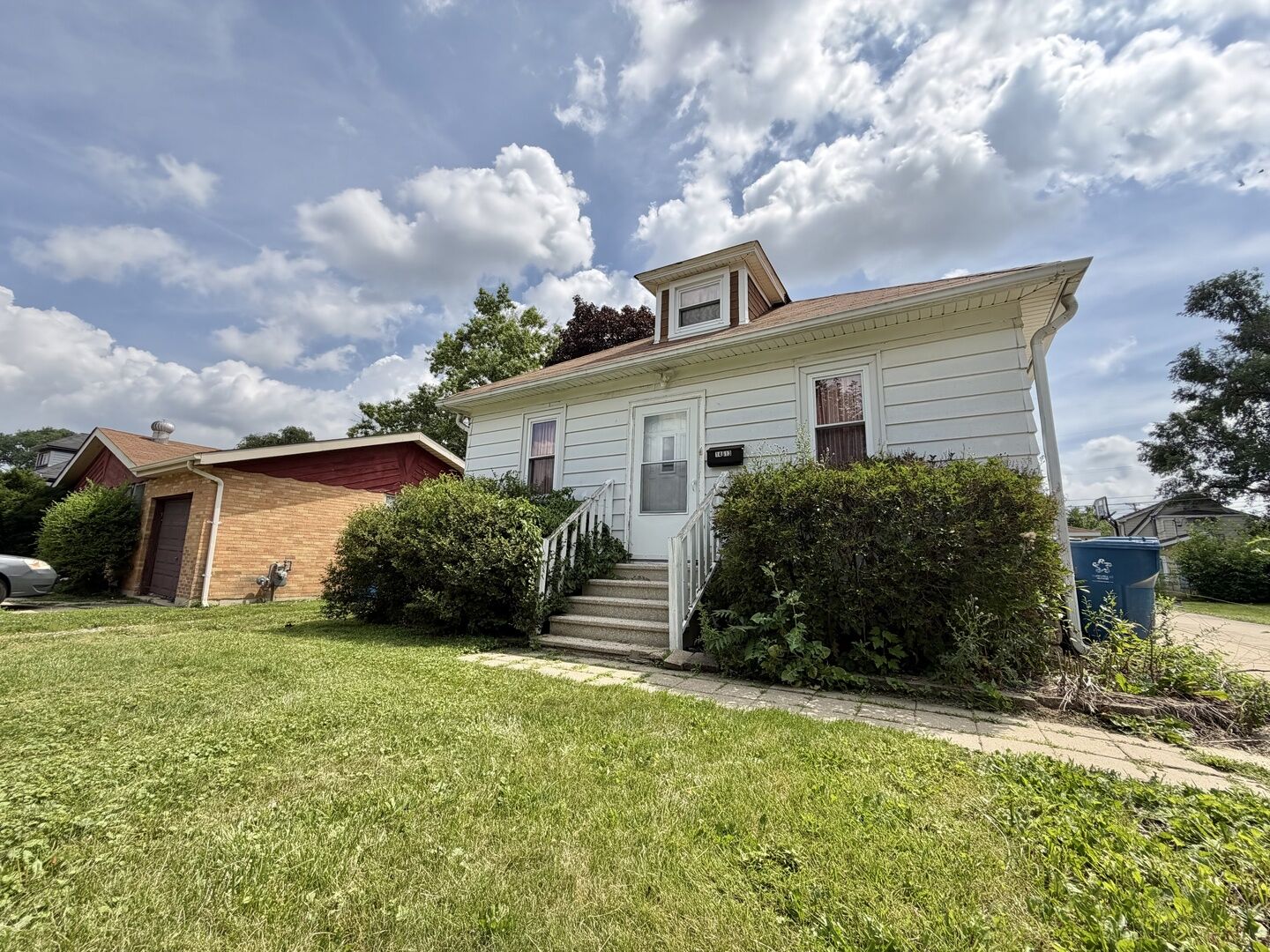 Property Photo: 14613 Avers Avenue IL 60445