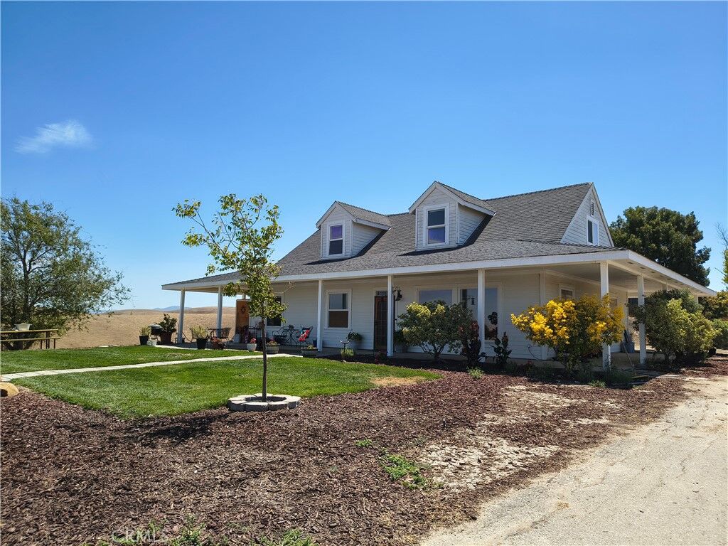Property Photo:  4650 Rolling Hills  CA 93446 