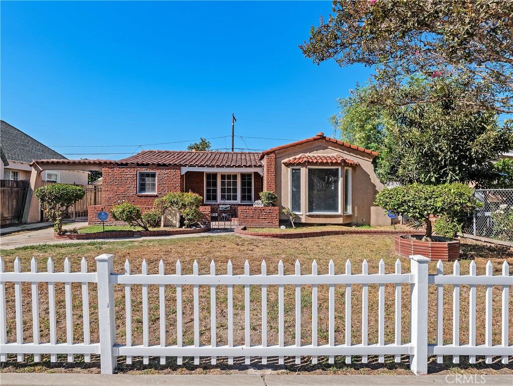 Property Photo: 2801 Cudahy CA 90255
