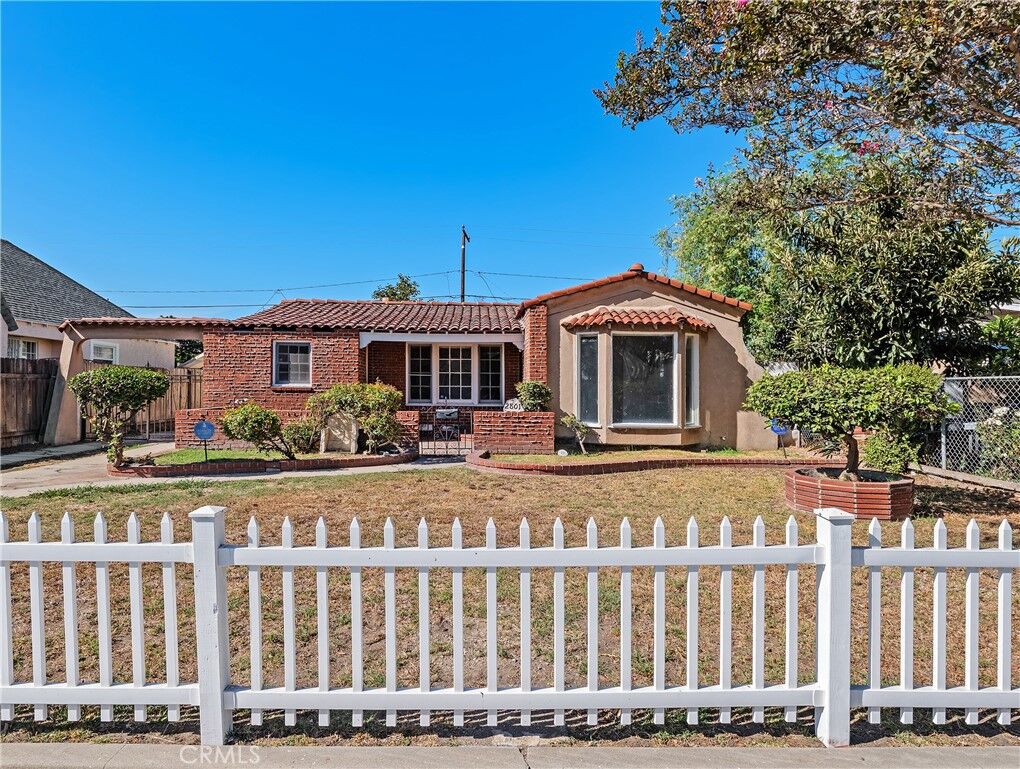 Property Photo: 2801 Cudahy CA 90255