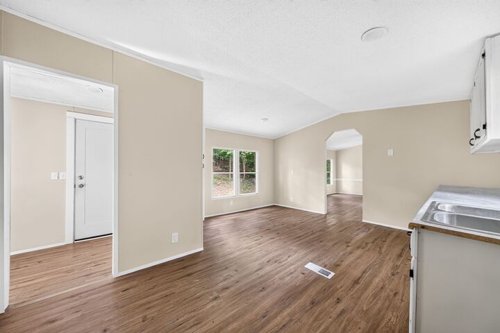 Property Photo:  1420 Poss Rd  TN 37166 