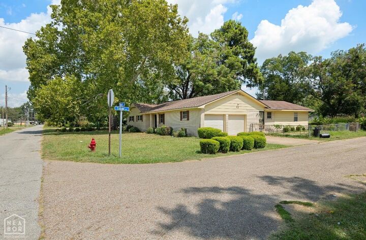 Property Photo: 533 Powell AR 72358