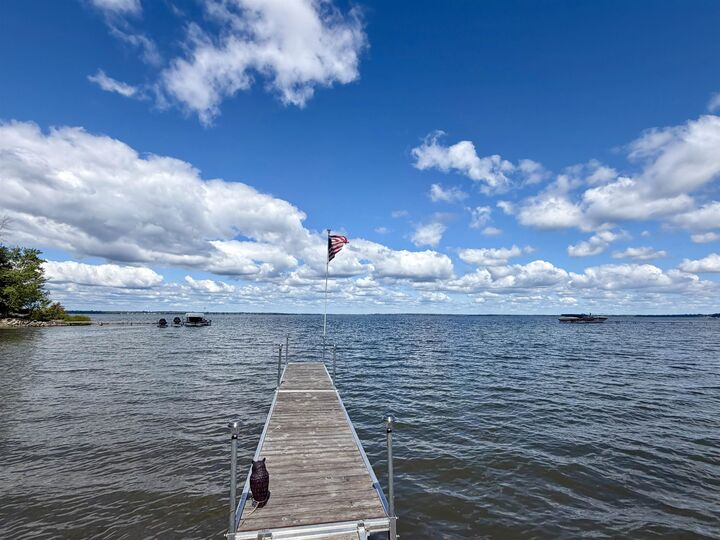 Property Photo:  208 Sandy Cove Road  VT 05478 