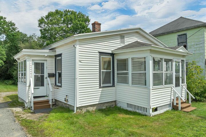 Property Photo:  252 Wight Street  NH 03570 
