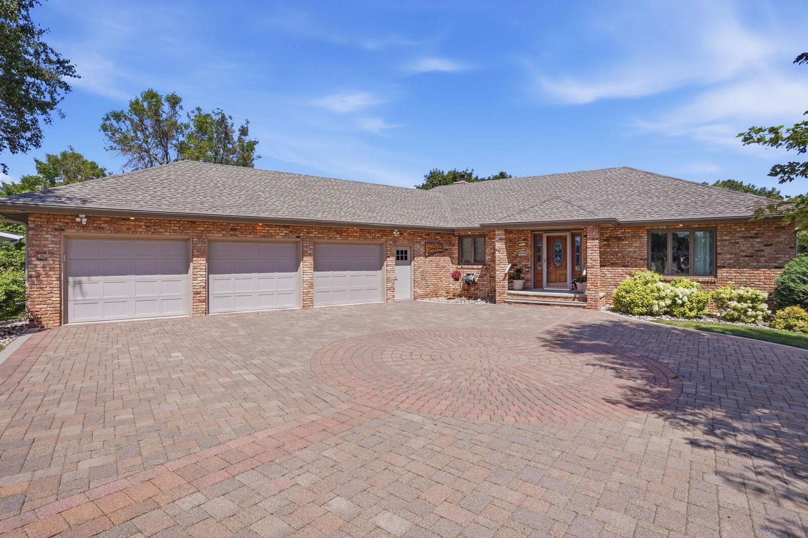 Property Photo: 5987 24th Street NE MN 56201