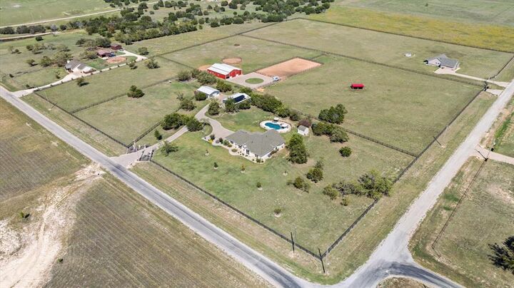 Property Photo:  120 Private Road 2658  TX 76690 
