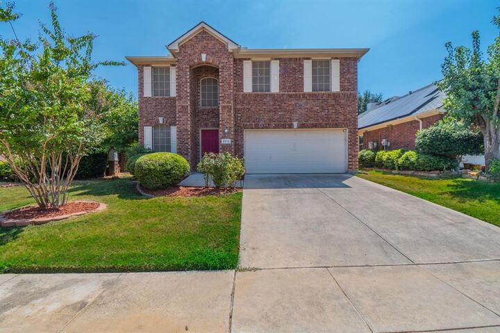 Property Photo: 3212 Ladera Drive TX 76021