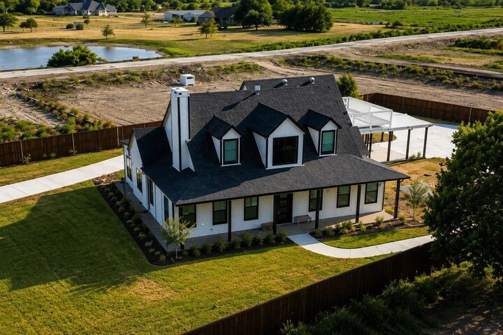 Property Photo:  669 Massey Road  TX 75058 
