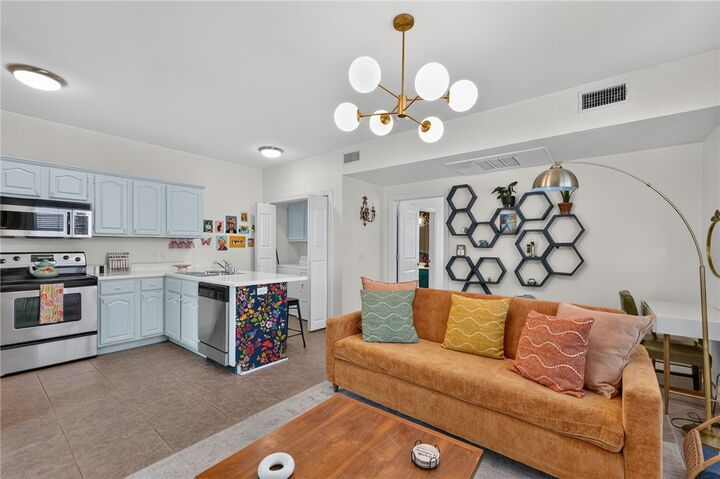 Property Photo:  204 N Shipley Alley 103  AR 72701 