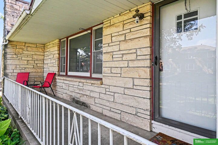 Property Photo:  835 W 11th Street  NE 68025 