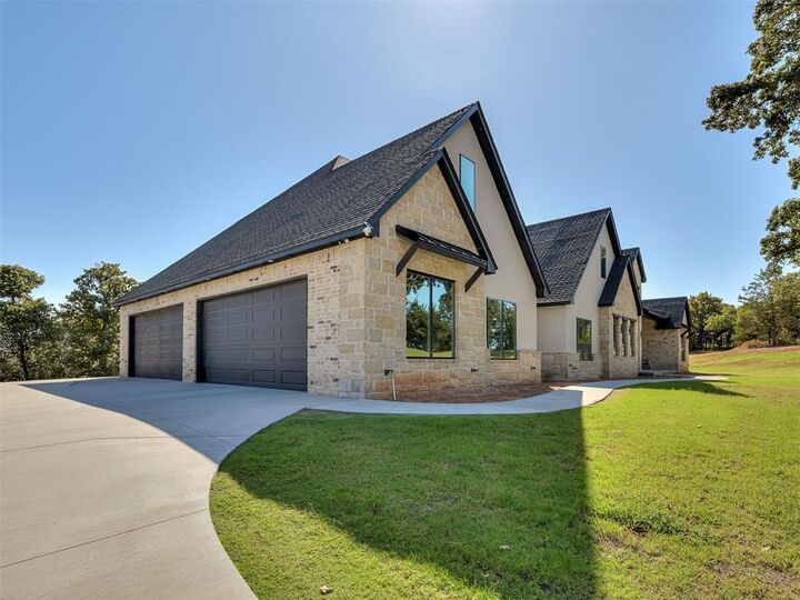 Property Photo:  15109 SE 104th Street  OK 73020 