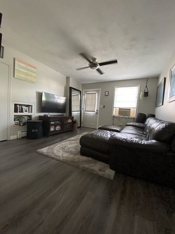 Property Photo:  11 Williams St 1  MA 02453 