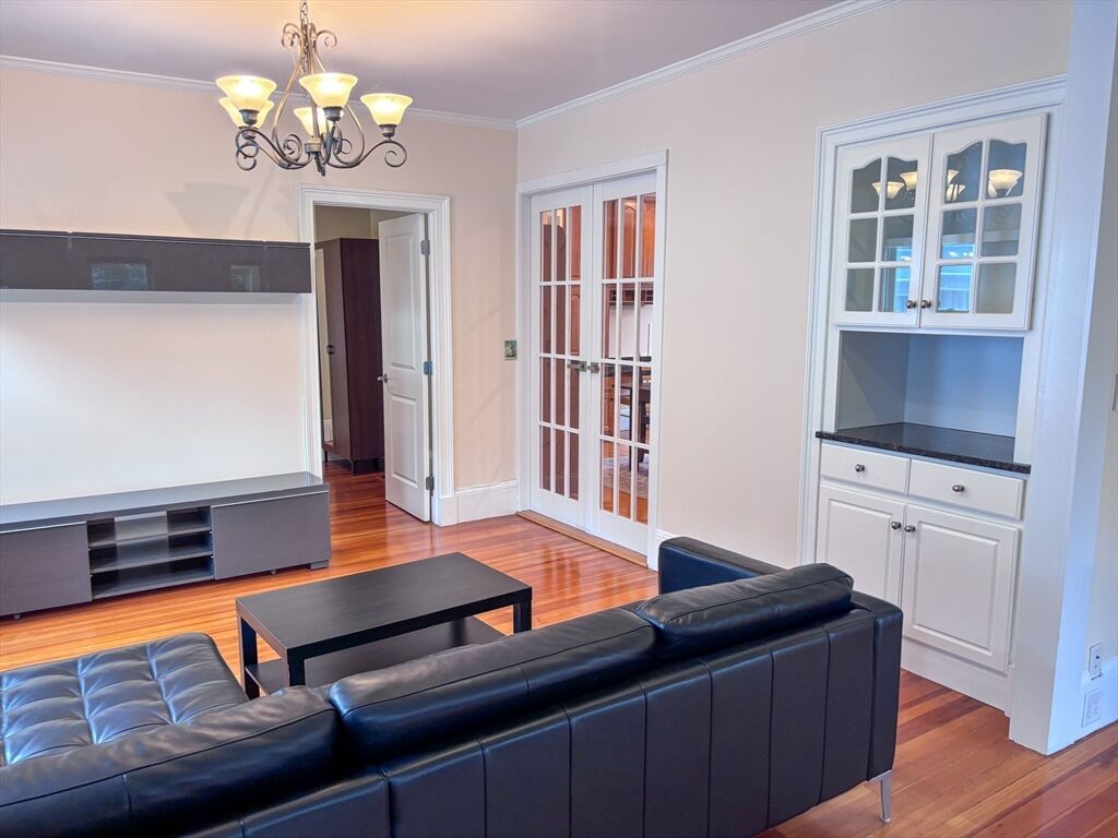 Property Photo:  36 Oxford 36  MA 02478 