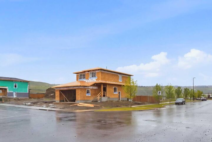 Property Photo:  145 Topaz Place  AB T4C 3P1 