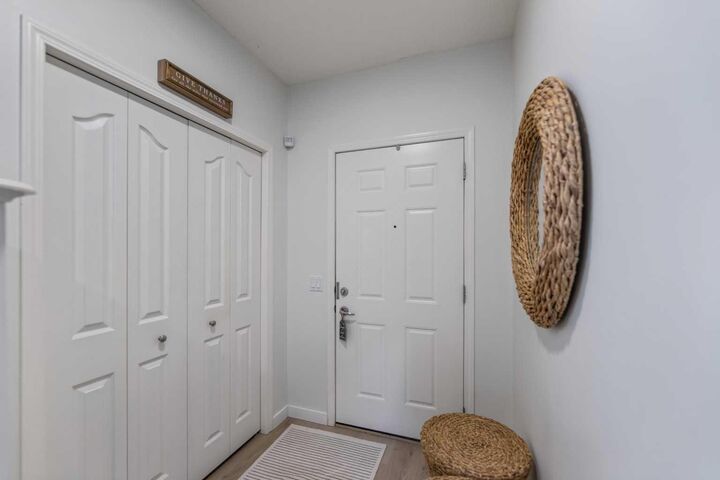 Property Photo: 19 Everridge Villas SW AB T2Y 4Y9