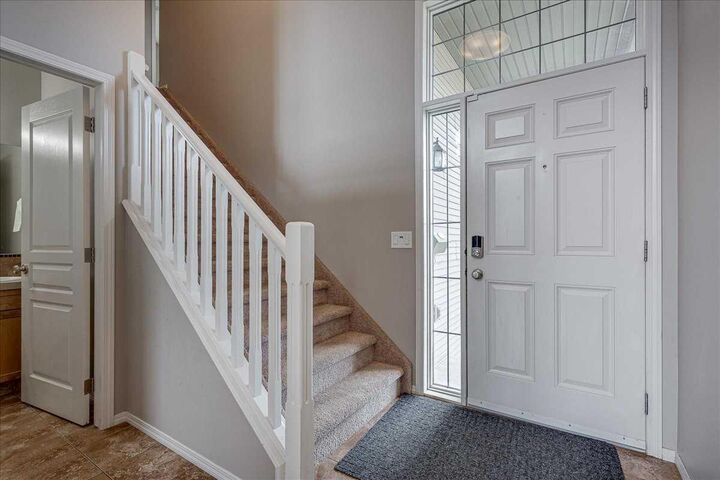Property Photo:  135 Inglewood Drive  AB T4R 0A5 