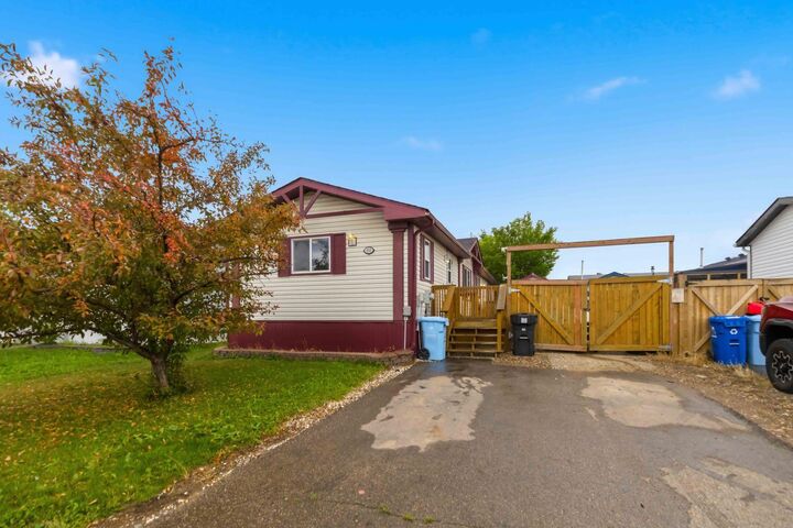 188 McKinlay Crescent — photo 1