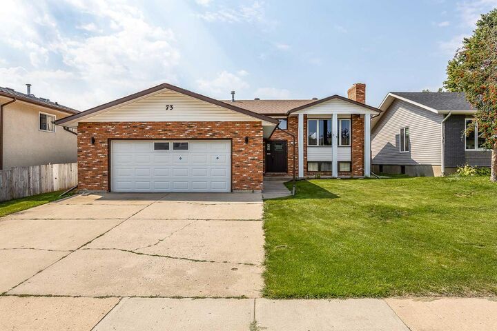 Property Photo:  73 Cooper Road SE  AB T1B 1K3 