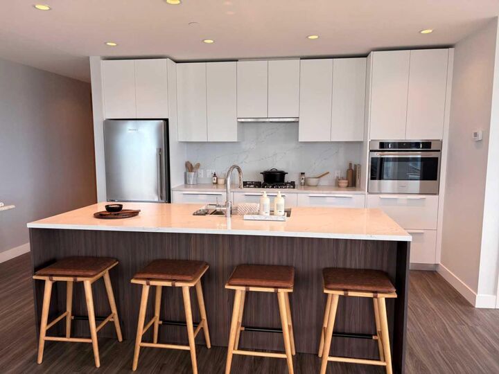 Property Photo:  530 3 Street SE  AB T2G 2L8 
