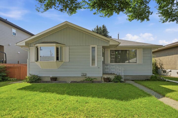 100 Westminster Drive SW — photo 1