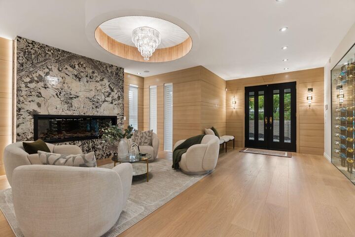 Property Photo: 79 Bel-Aire Place SW AB T2V 2C3