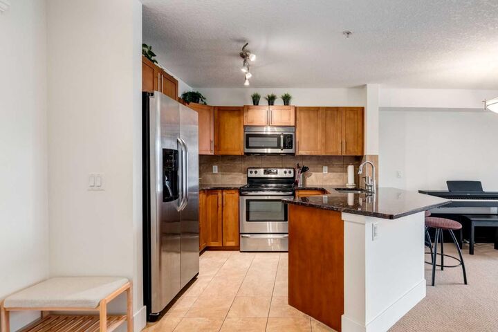 Property Photo:  500 Rocky Vista Gardens NW 132  AB T3G 0C3 