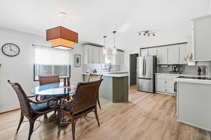 Property Photo:  359 Burroughs Circle NE  AB T1Y 6K8 