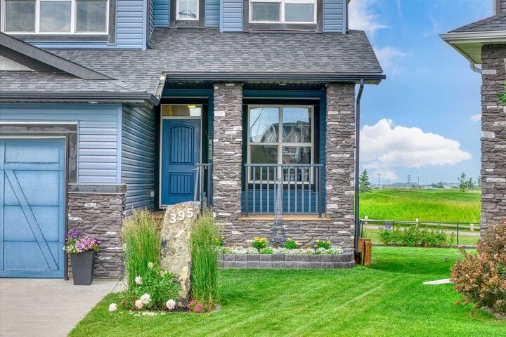 Property Photo:  395 Boulder Creek Bay SE  AB T0J 1X3 