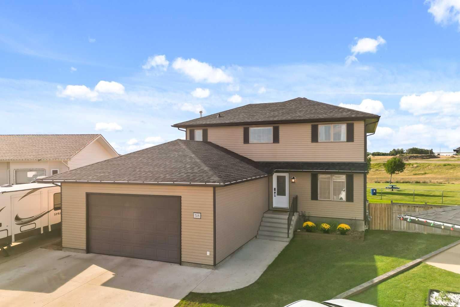 Property Photo: 518 Jesmond Court SW AB T0J 2P2
