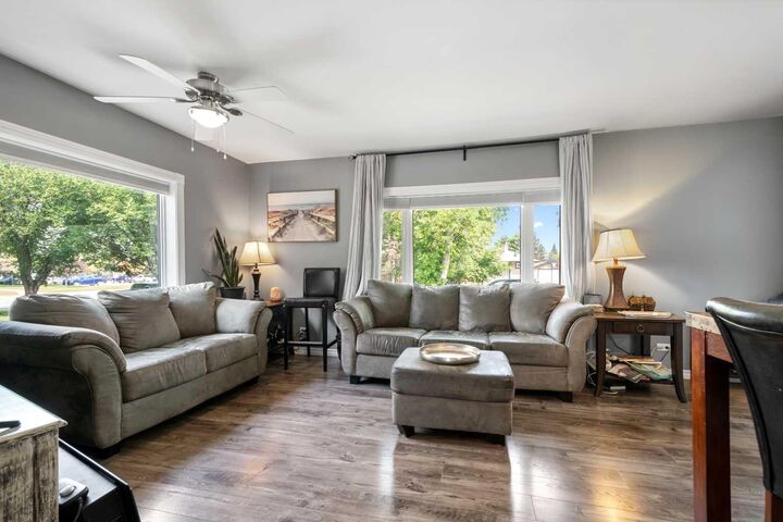 Property Photo: 909 6 Street SW AB T1V 1B3