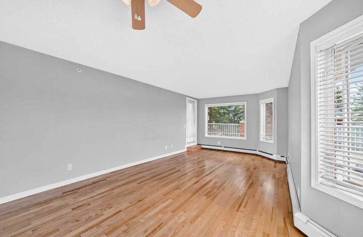 Property Photo: 1109 Hawksbrow Point NW 1109 AB T3G 4C9