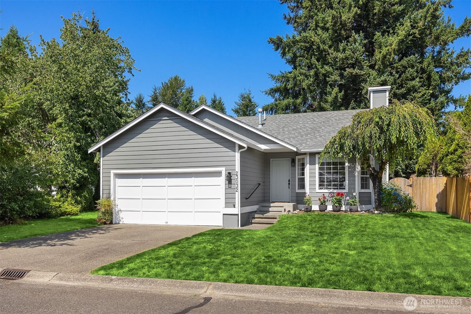 Property Photo: 23032 SE 282nd Court WA 98038