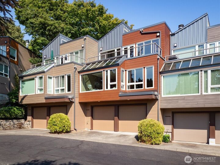 Property Photo:  101 NW 58th Street 12  WA 98107 
