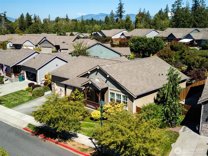 Property Photo:  506  Timberland Loop  WA 98273 
