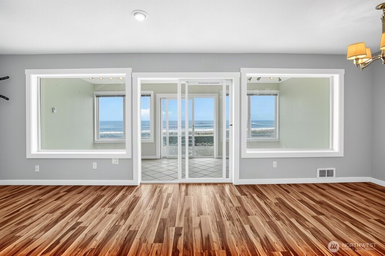 Property Photo:  1443  Ocean Shores Boulevard SW 102  WA 98569 