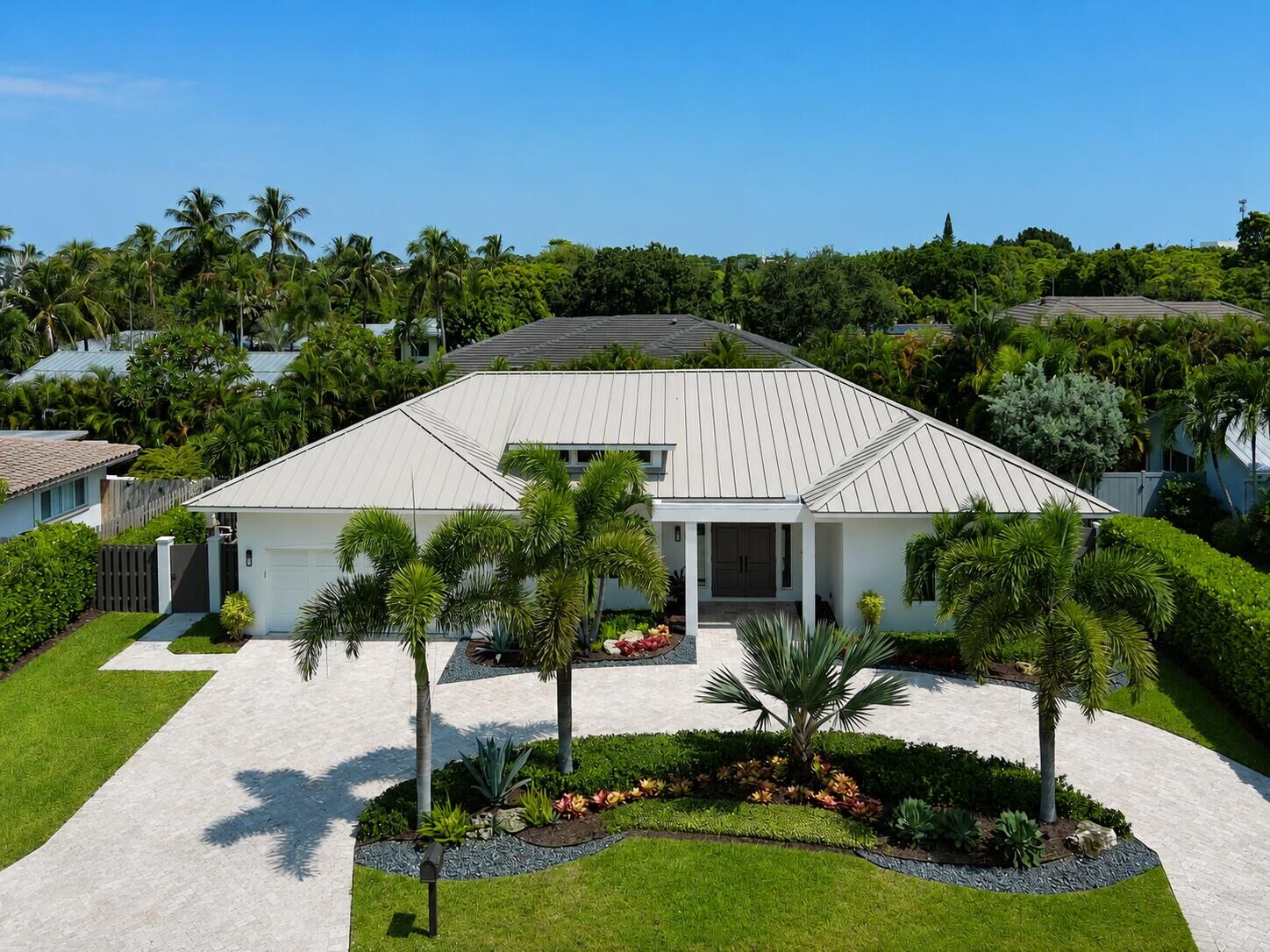 Property Photo:  115 NE 16th Court  FL 33444 
