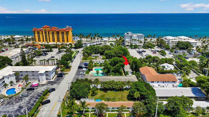 Property Photo:  2060 NE 1st Street 9  FL 33441 