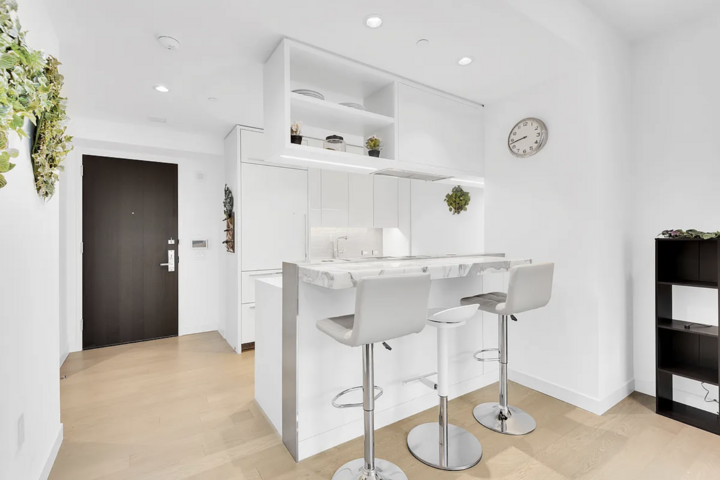 Property Photo:  252 South Street 11F  NY 10002 