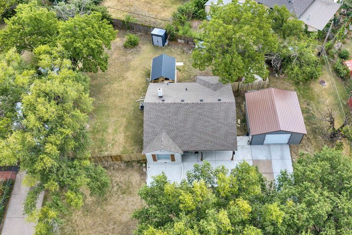Property Photo:  1514 Matlock Dr  KS 67208 