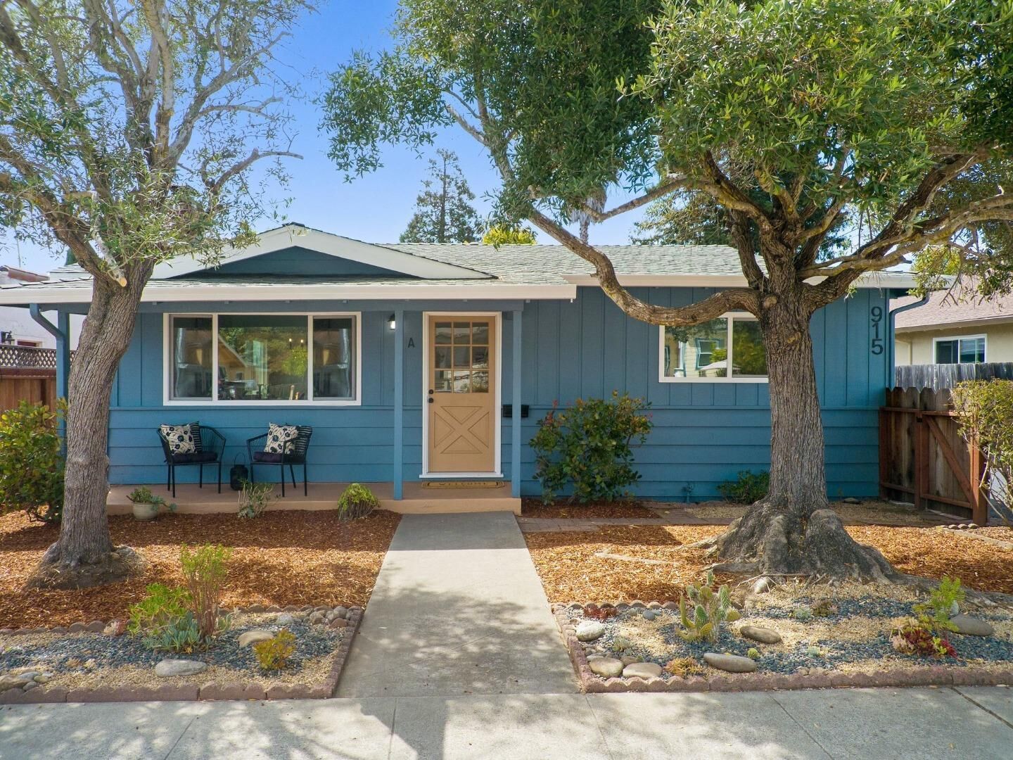 Property Photo:  915 Cayuga Street  CA 95062 