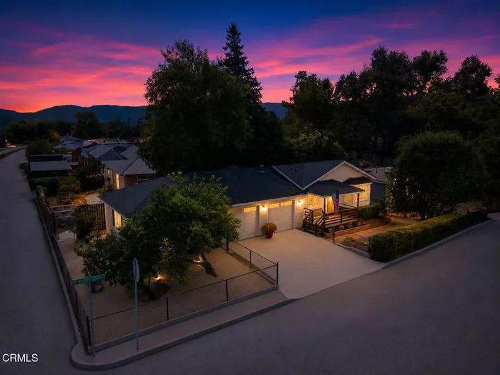 Property Photo:  233 El Plano Drive  CA 93023 