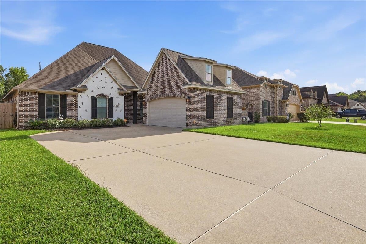 Property Photo:  8155 Quail Hollow Dr  TX 77707 