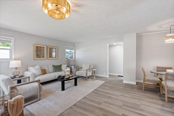 Property Photo:  4818 N Lee St  WA 99207 