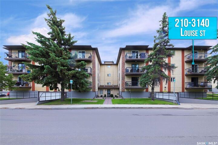 Property Photo: 3140 Louise Street 201 SK S7J 3L8