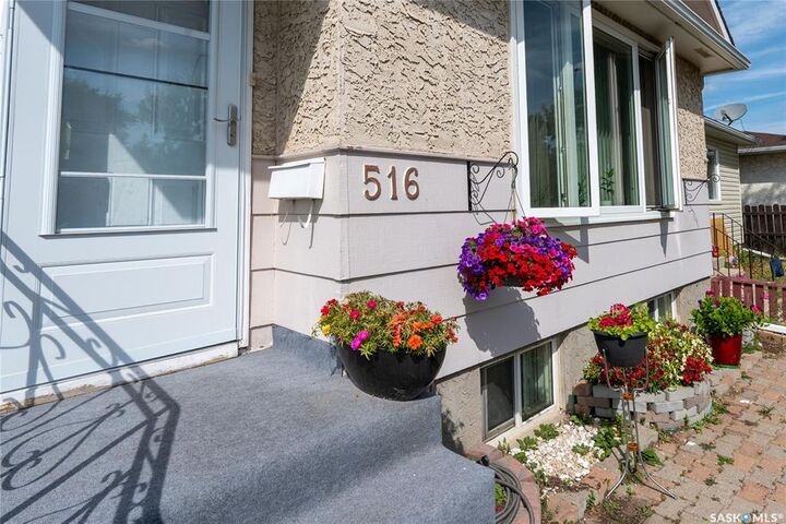 Property Photo: 516 Hamilton Street SK S4R 2A9