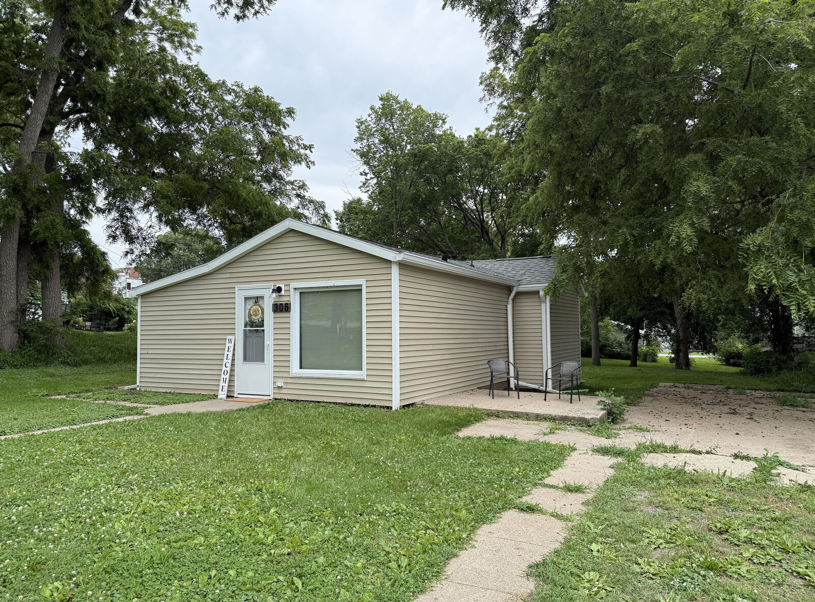 Property Photo: 306 Filmore Street IA 51652