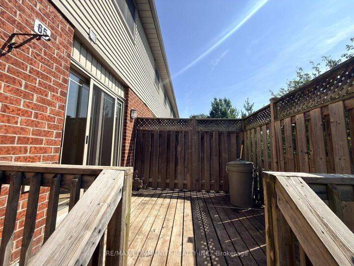 Property Photo:  511 Admiral Drive W 65  ON N5V 4R4 